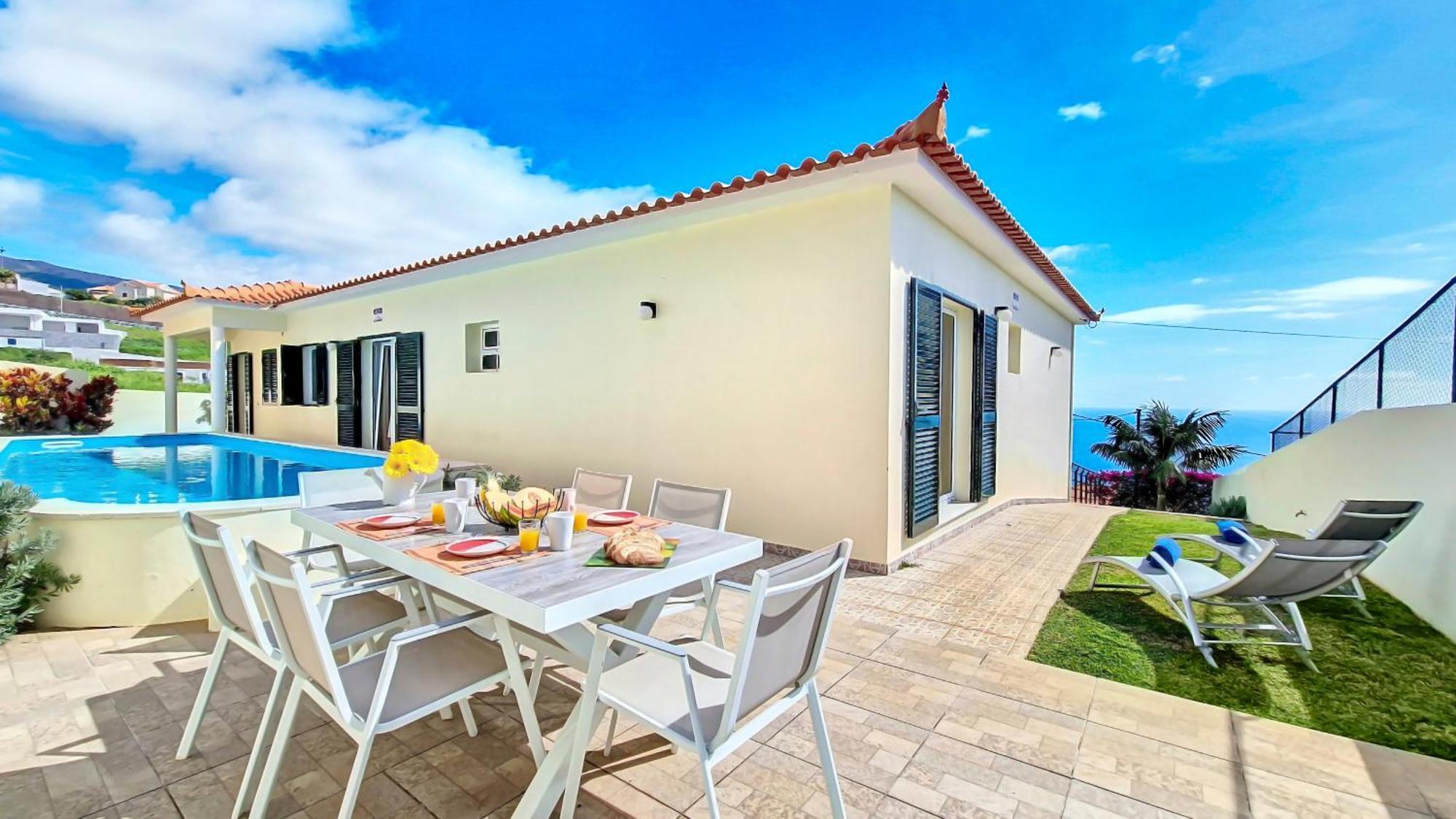 Casa Eleanor By Lovelystay Calheta  Exterior photo
