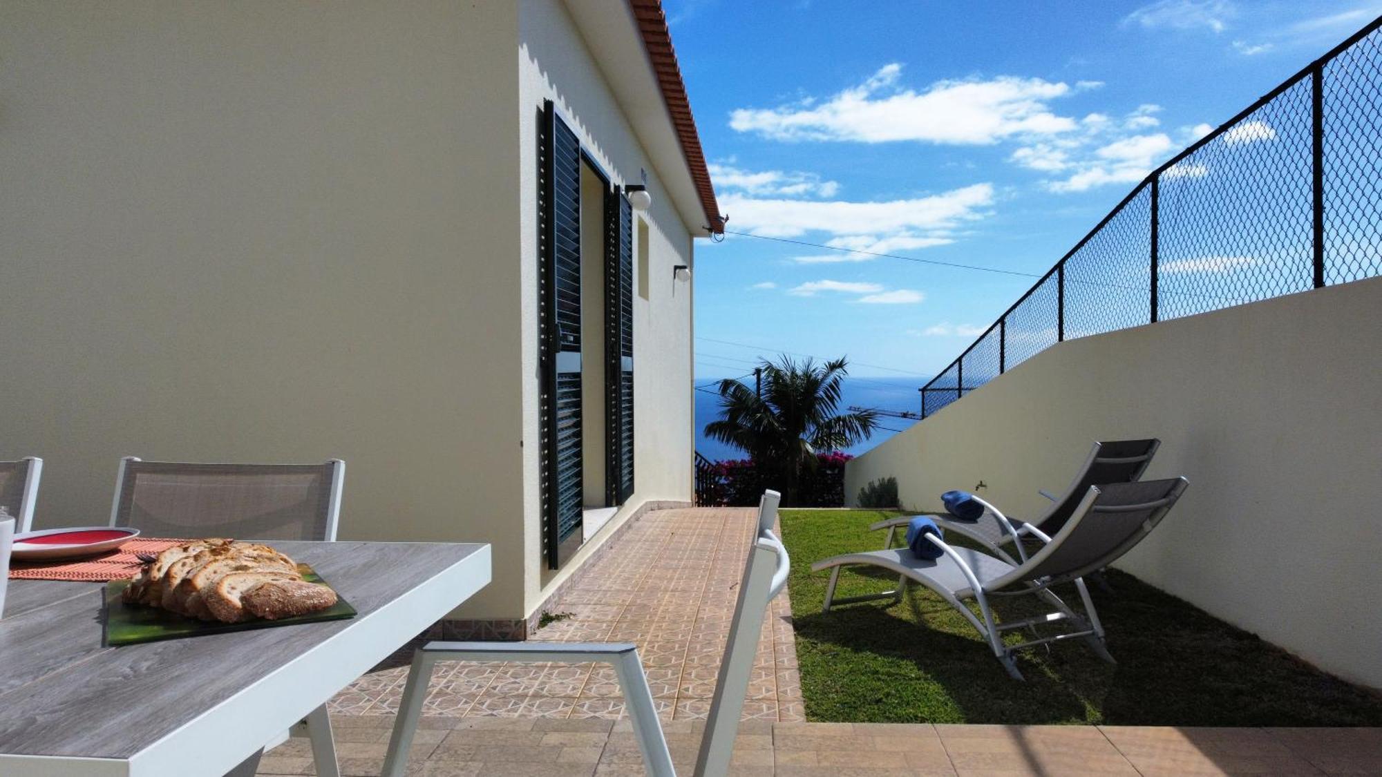 Casa Eleanor By Lovelystay Calheta  Exterior photo